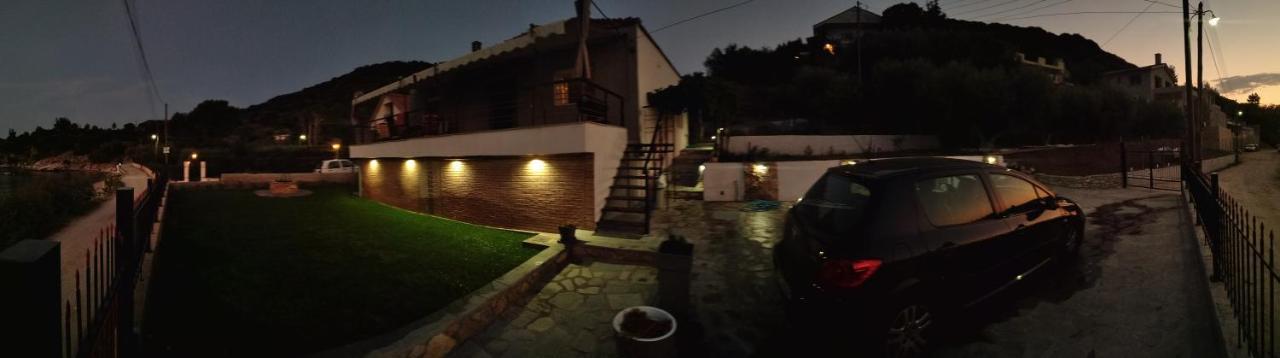Villa Alexandra Nea Iraklitsa Exterior photo